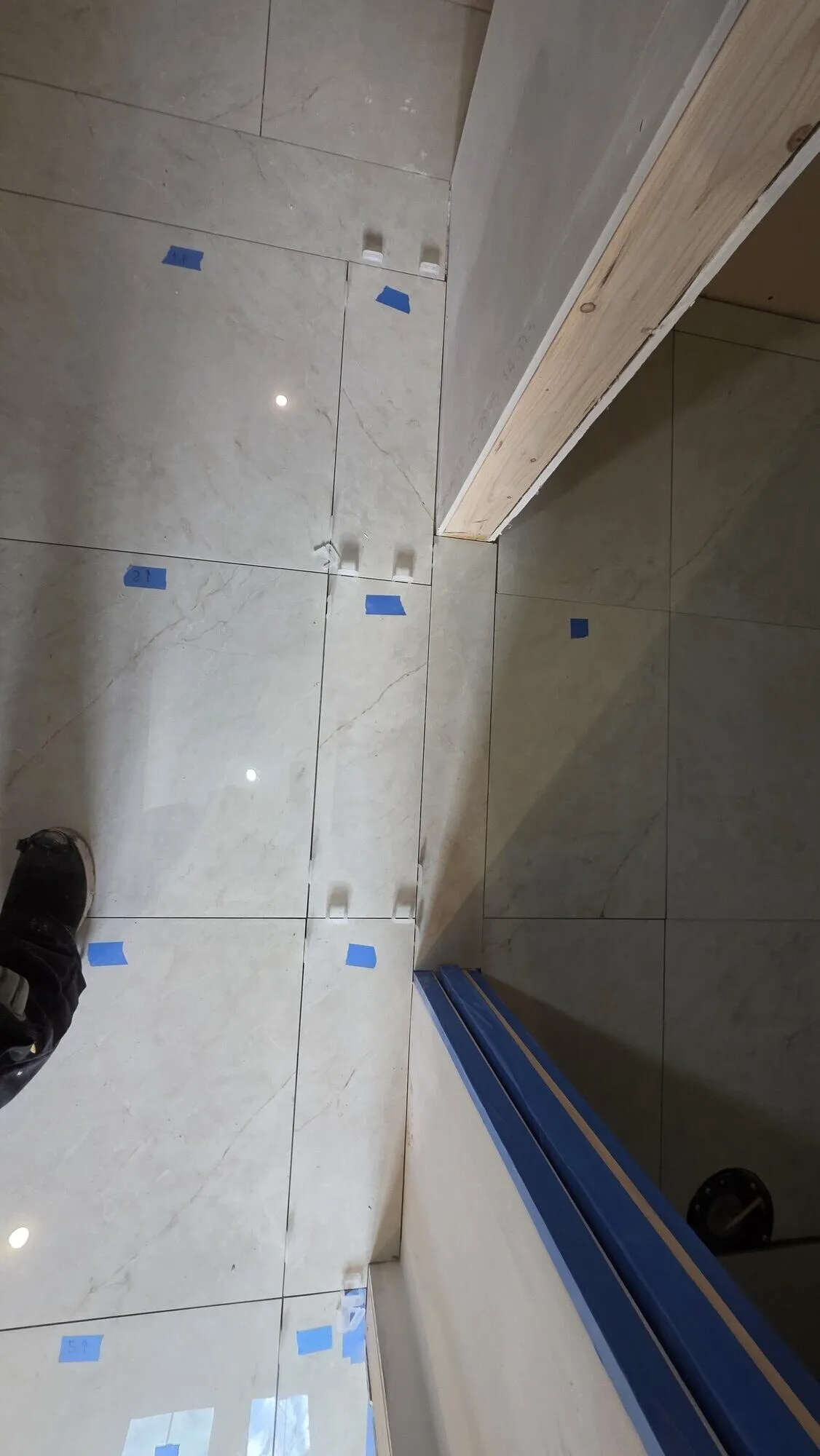 Large format wall tile
