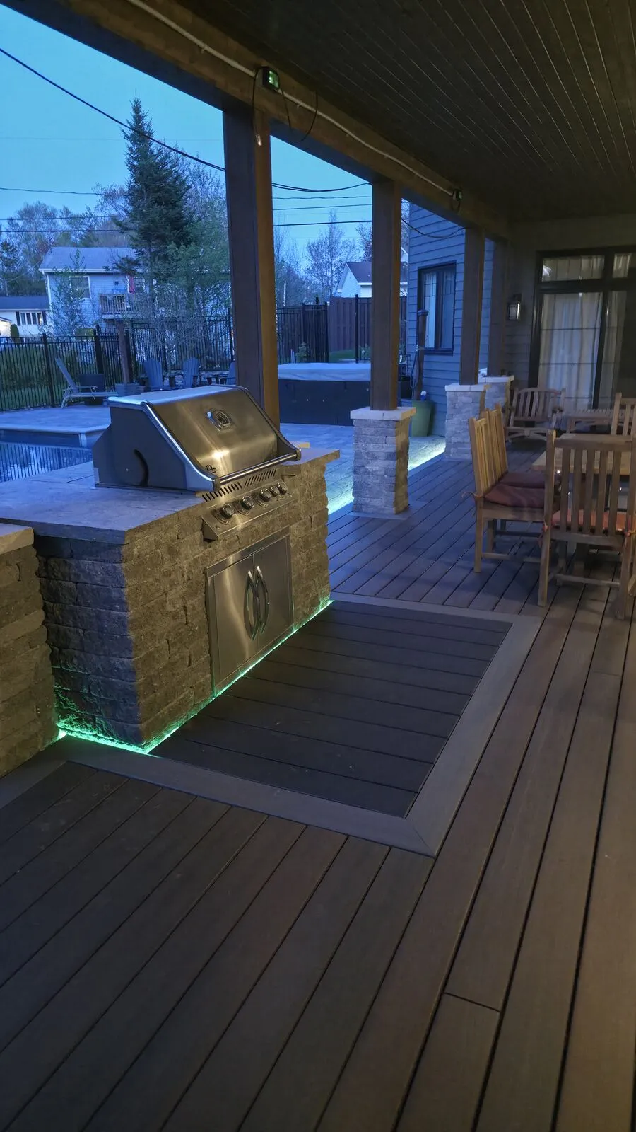 Pool deck with herringbone inlays & LED lighting — finished (8)