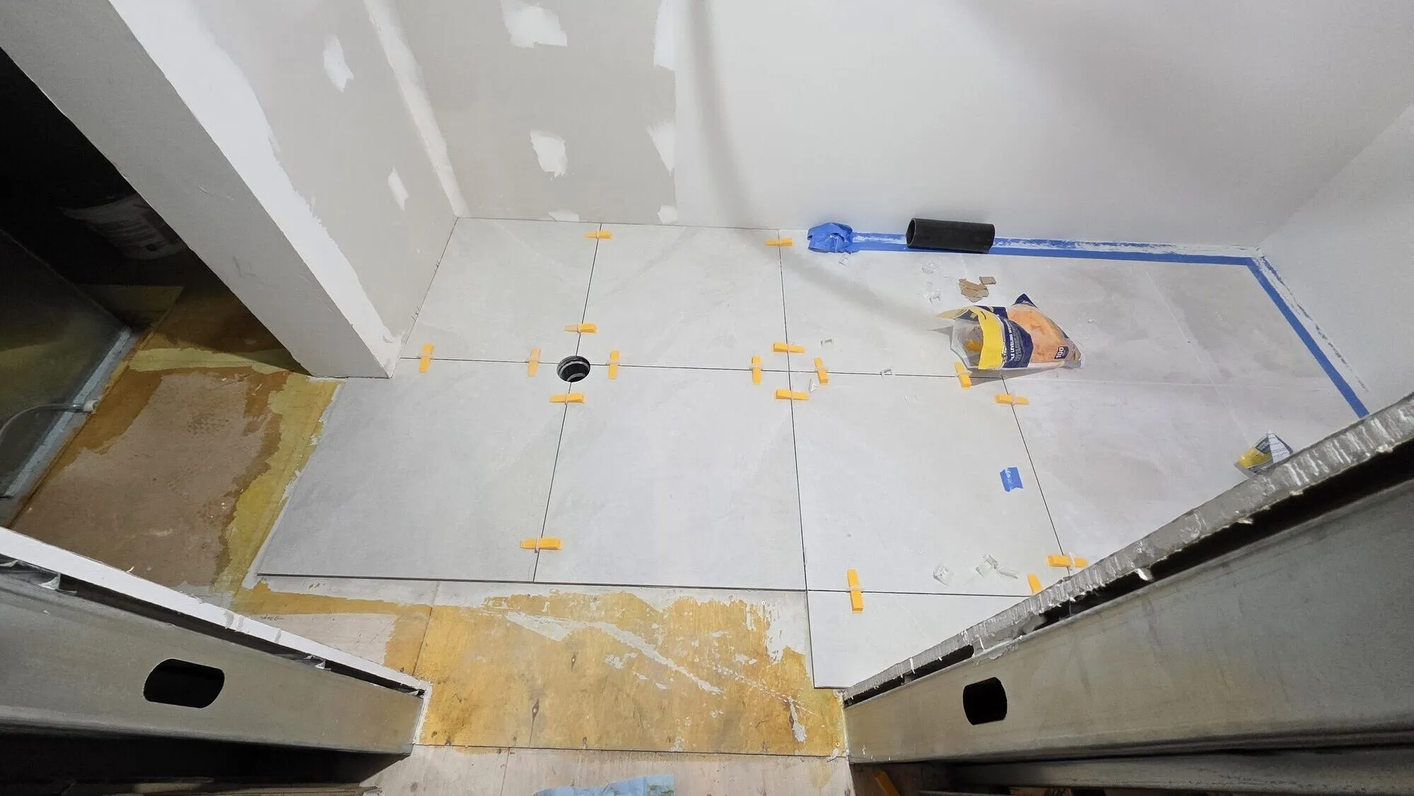 Tile levelling system during install